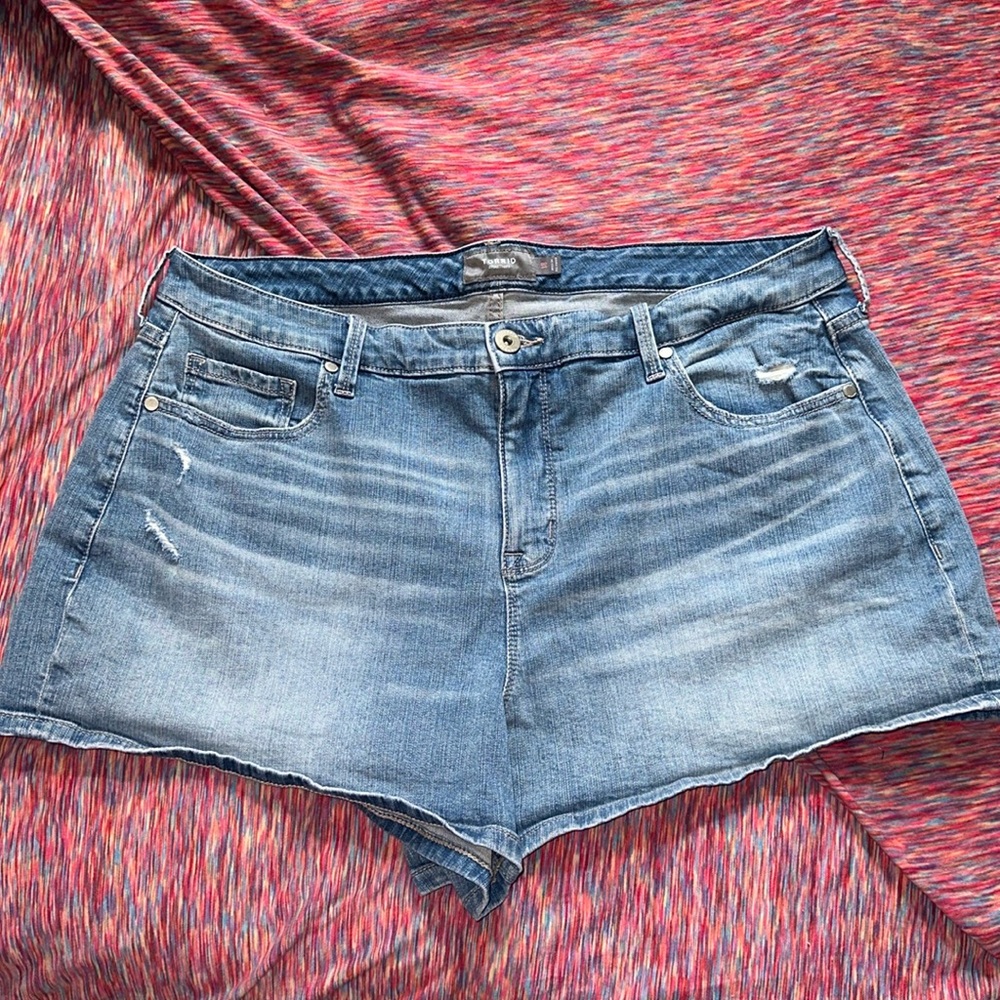 Torrid Plus size shorts